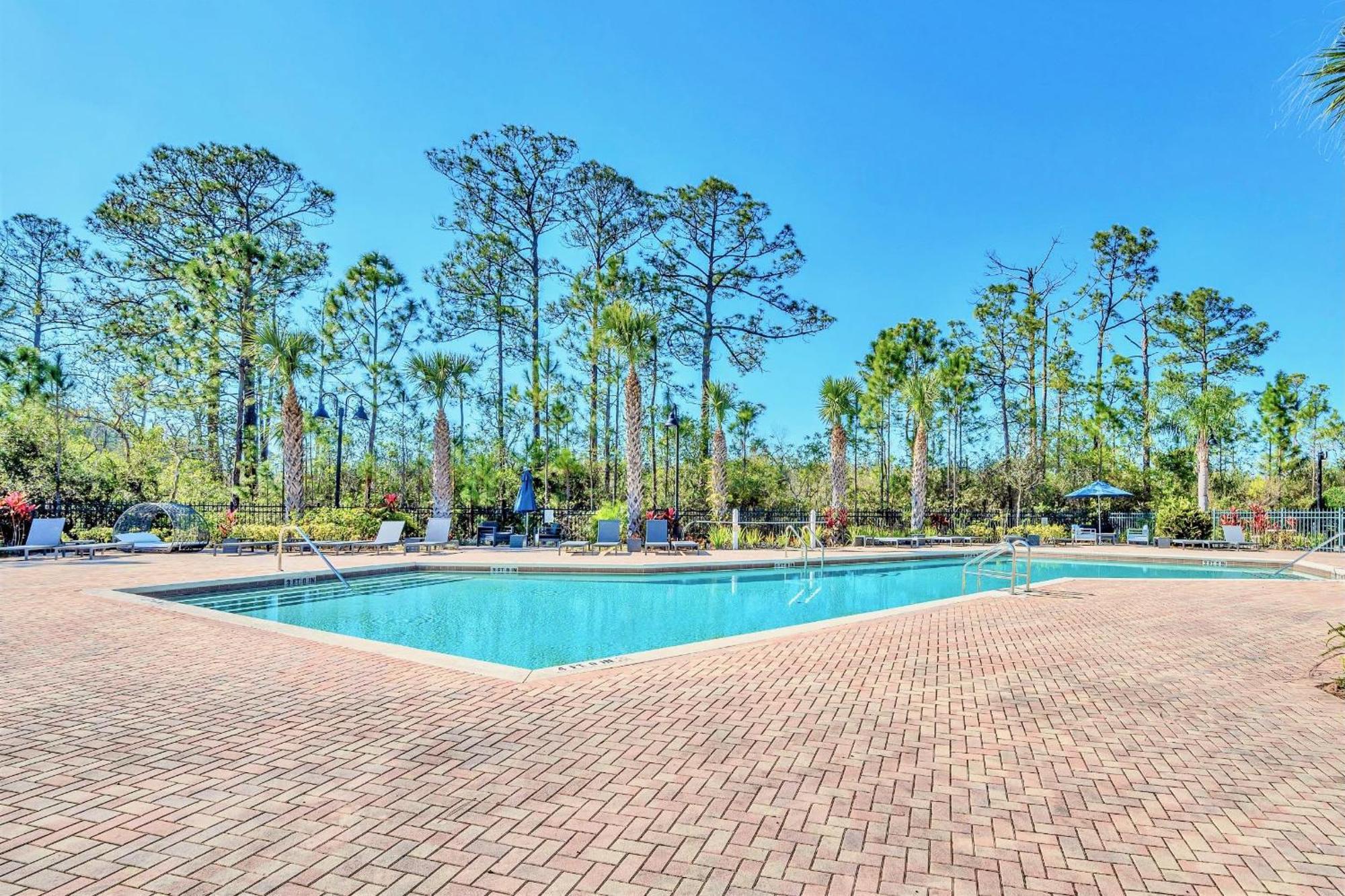 Stunning 2Br Condo With Hot Tub And Pool, Near Disney! 올랜도 외부 사진