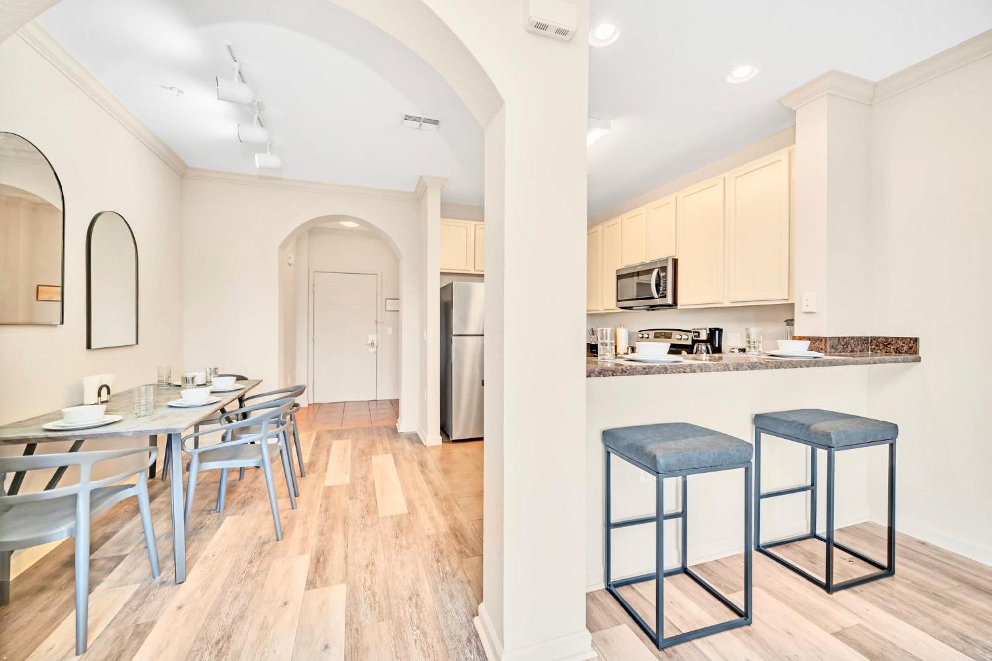 Stunning 2Br Condo With Hot Tub And Pool, Near Disney! 올랜도 외부 사진