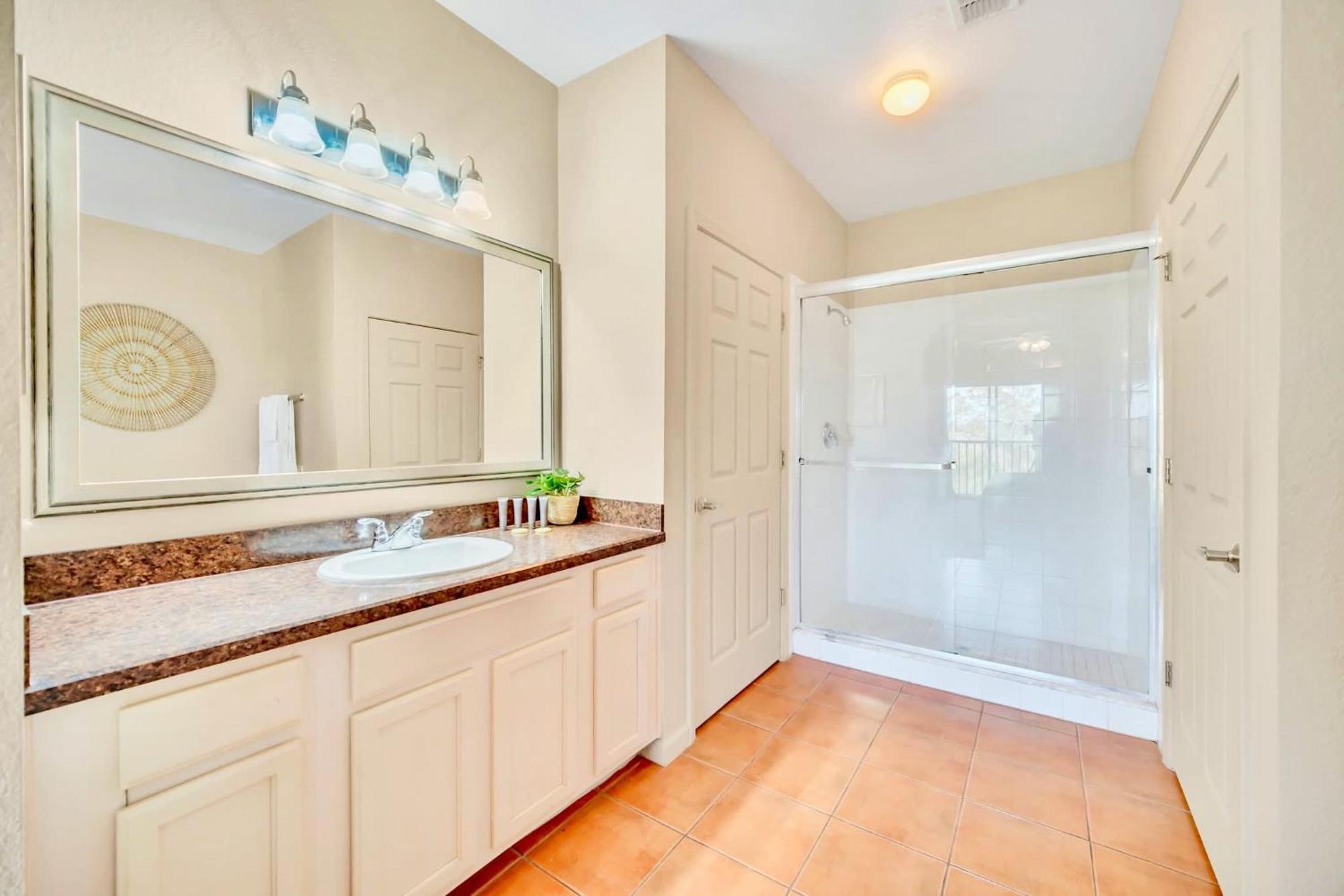 Stunning 2Br Condo With Hot Tub And Pool, Near Disney! 올랜도 외부 사진
